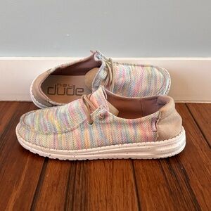 Hey Dude Wendy Sox Aurora White Slip On Shoe Pastel Rainbow Colors Womens Size 8